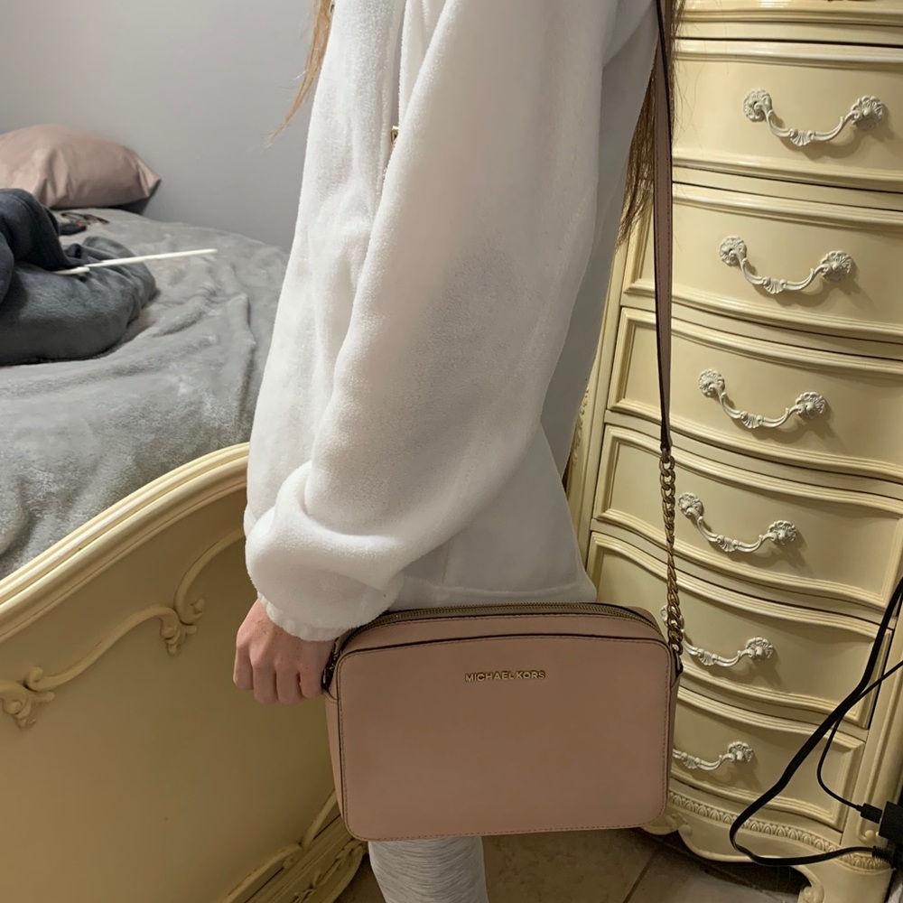 Michael Kors crossbody purse